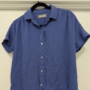 Everlane The Boxy Shirt in Washable Silk